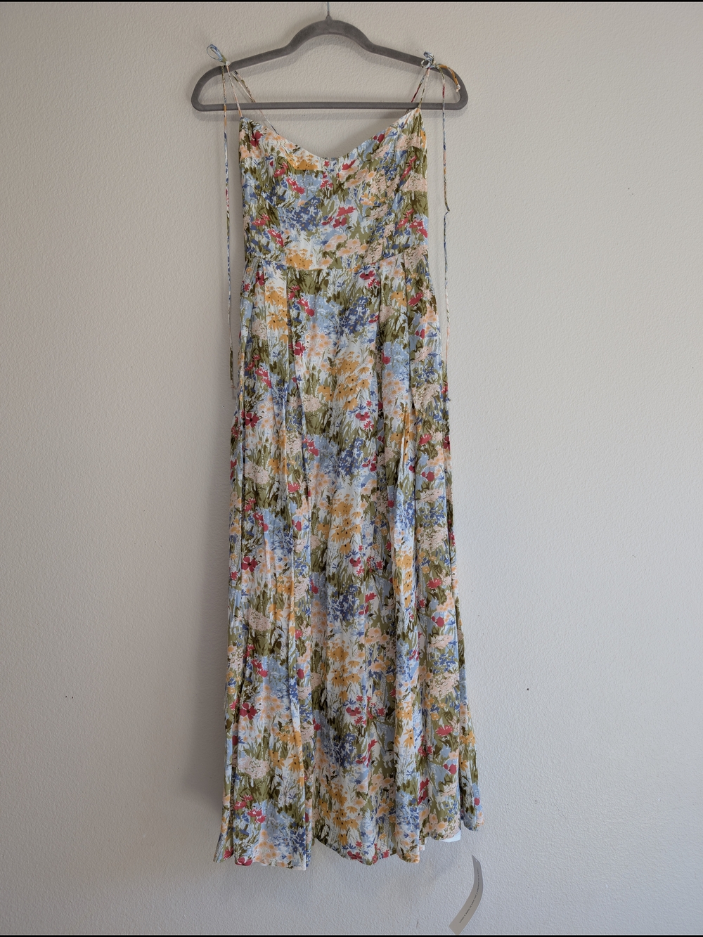 NWT Reformation Jaelyn Dress Countryside Floral Print Size 4 - Picture 2 of 15